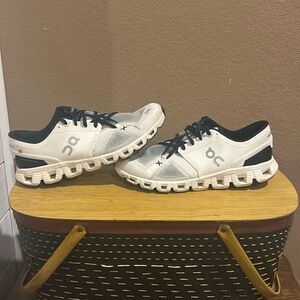 Women’s On Cloud running shoes
